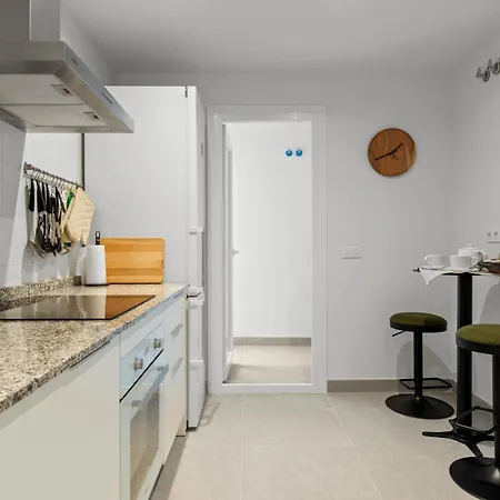 Garden View - Big Terrace شقة إِستيبونا