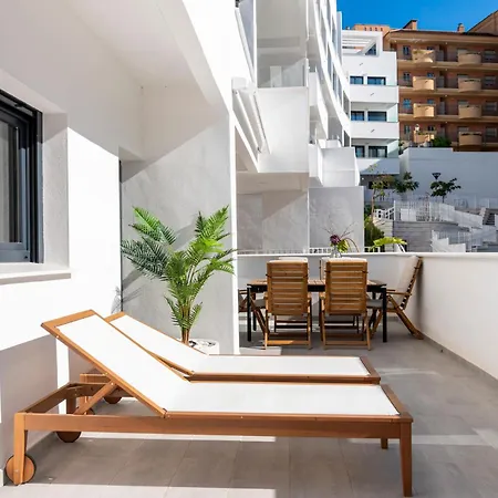 Garden View - Big Terrace Apartment