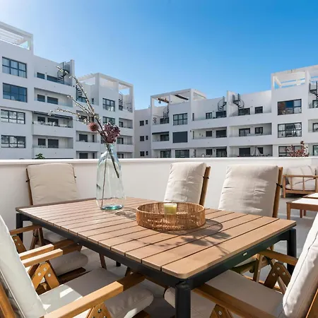 Garden View - Big Terrace Apartment Estepona